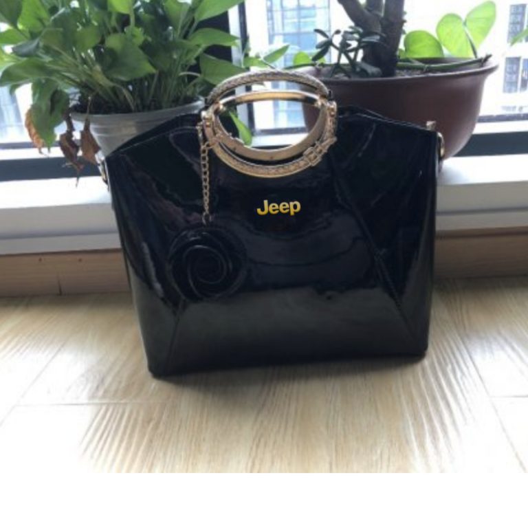 Jeep Bright Lacquered Platinum Leather Bag photo review